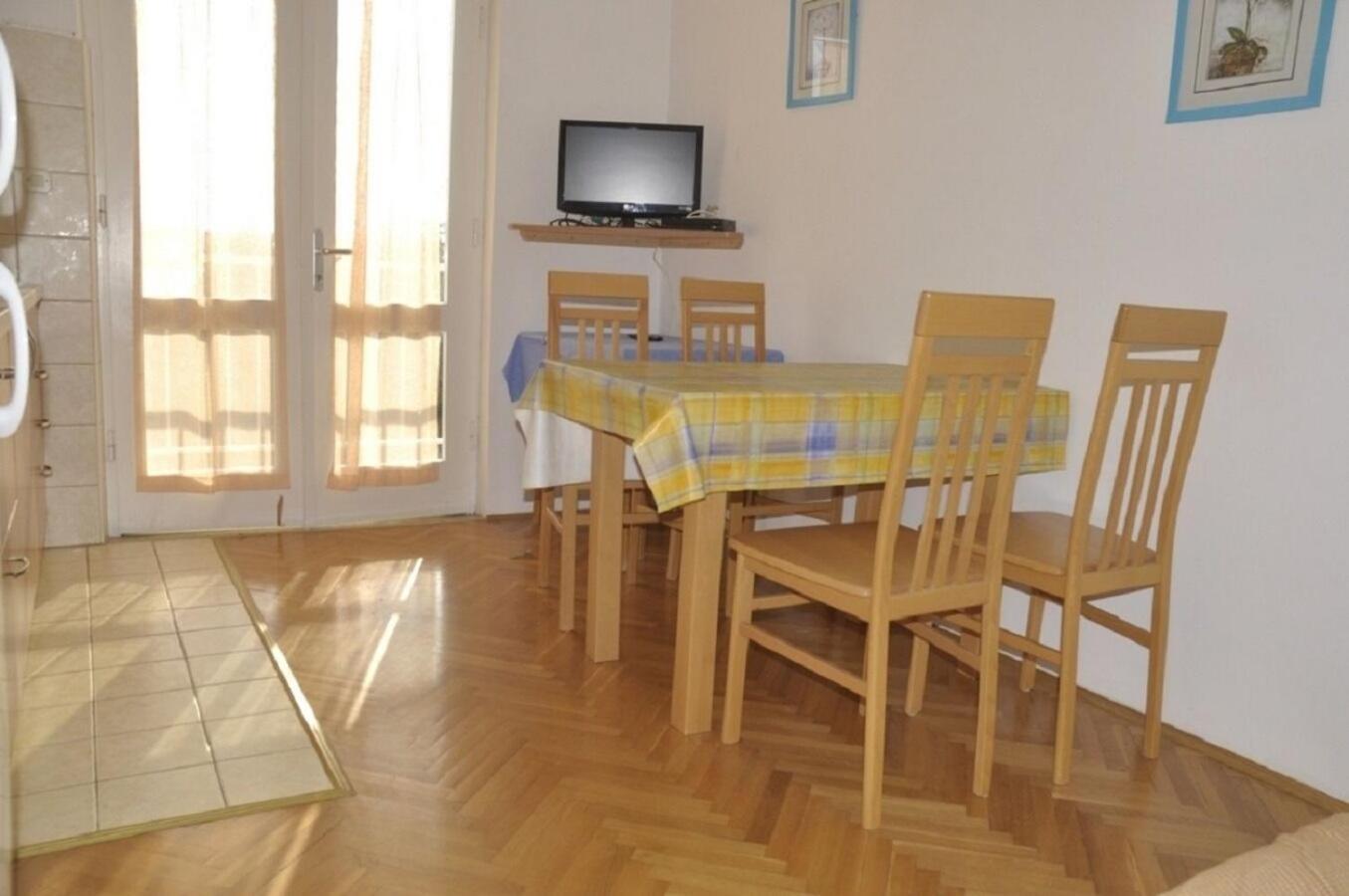Apartments Petar - 6M From The Sea Barbat na Rabu المظهر الخارجي الصورة